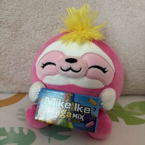 Snackles Susie Sloth Zuru 5.5" Ultra Soft Plush Mike & Ike Candy